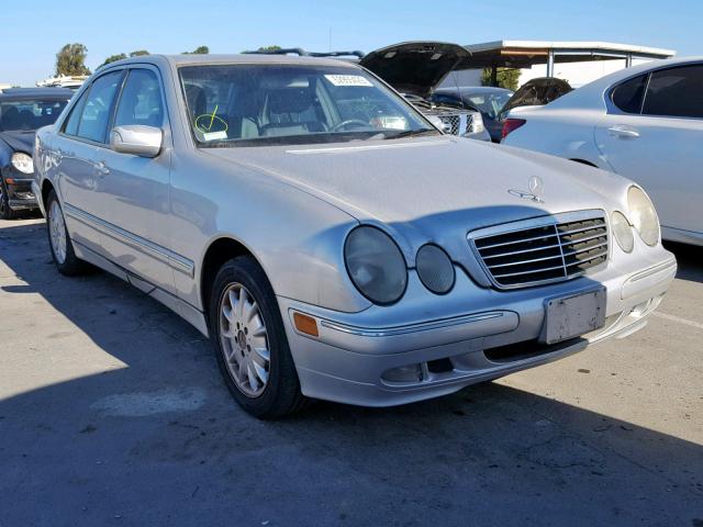 WDBJF65J61B349109 - 2001 MERCEDES-BENZ E 320 SILVER photo 1