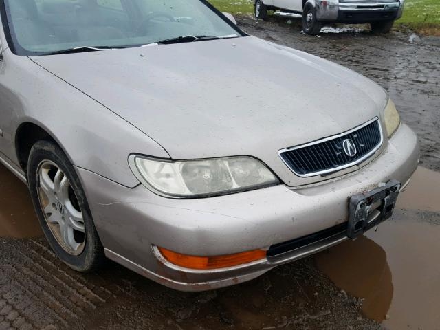 19UYA3259XL005685 - 1999 ACURA 2.3CL BEIGE photo 9