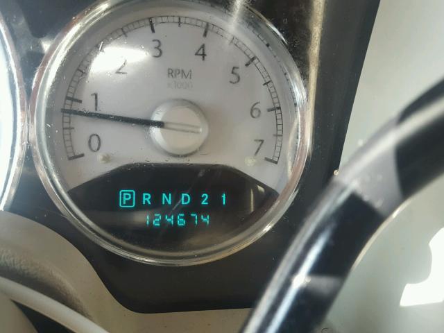 1A8HW58P37F505725 - 2007 CHRYSLER ASPEN LIMI BEIGE photo 8