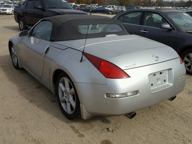 JN1AZ36A74T012777 - 2004 NISSAN 350Z ROADS SILVER photo 3