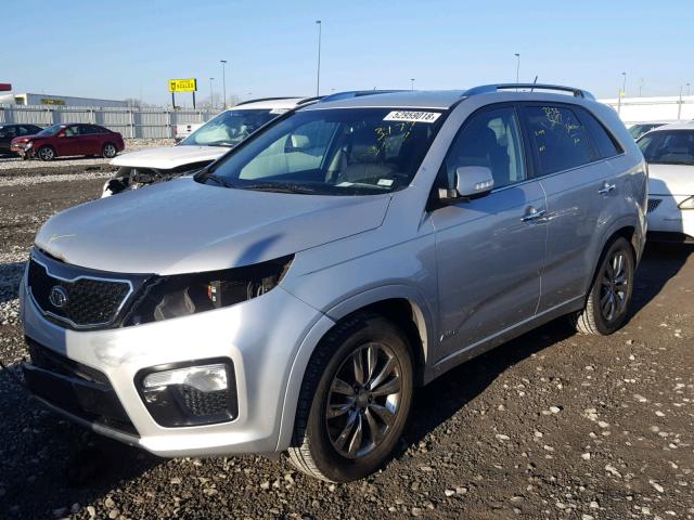 5XYKWDA23CG283152 - 2012 KIA SORENTO SX SILVER photo 2