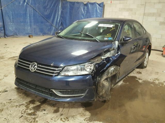 1VWAP7A36CC085539 - 2012 VOLKSWAGEN PASSAT S BLUE photo 2