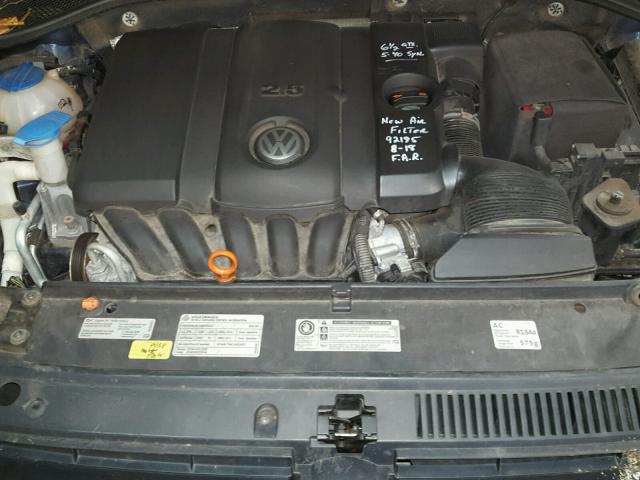 1VWAP7A36CC085539 - 2012 VOLKSWAGEN PASSAT S BLUE photo 7