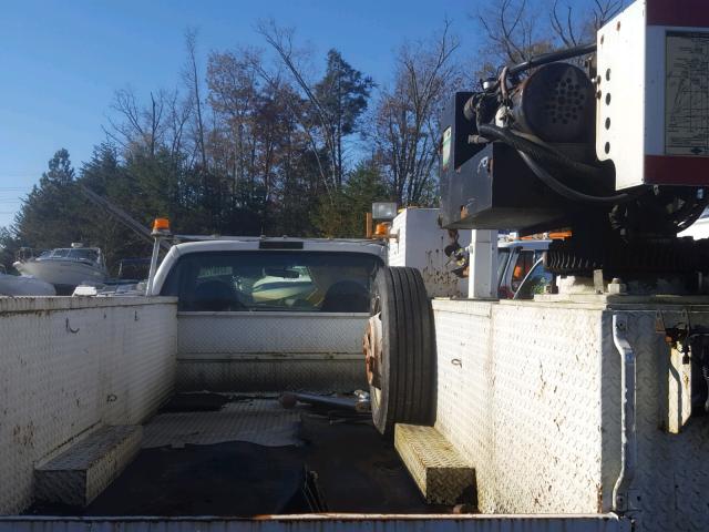 1FDAF56F9YEA30393 - 2000 FORD F550 SUPER WHITE photo 6