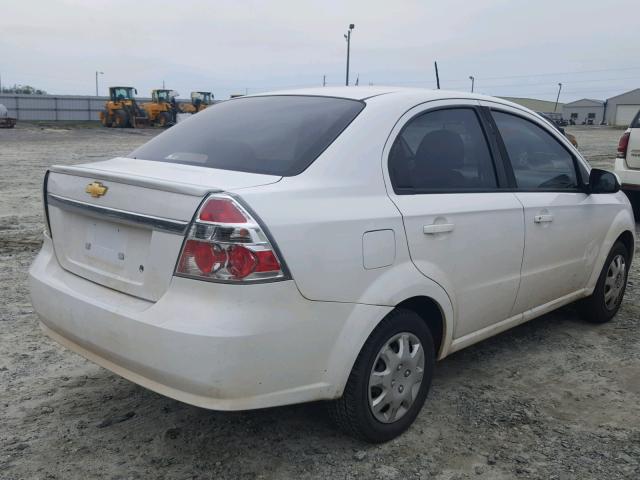 KL1TD5DE3AB112583 - 2010 CHEVROLET AVEO LS WHITE photo 4