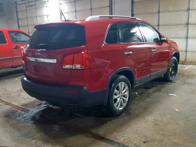 5XYKU4A28BG031224 - 2011 KIA SORENTO EX RED photo 4