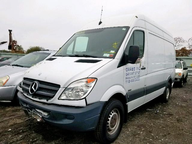 WD3PE7CC0C5653170 - 2012 MERCEDES-BENZ SPRINTER 2 WHITE photo 2