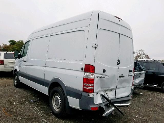 WD3PE7CC0C5653170 - 2012 MERCEDES-BENZ SPRINTER 2 WHITE photo 3