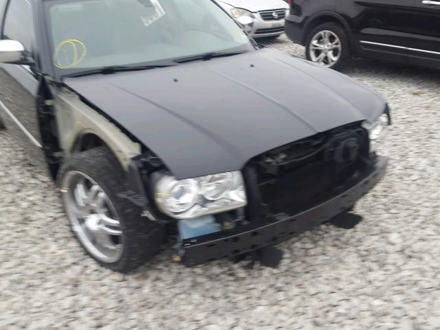 2C3KA63H68H166030 - 2008 CHRYSLER 300C BLACK photo 9