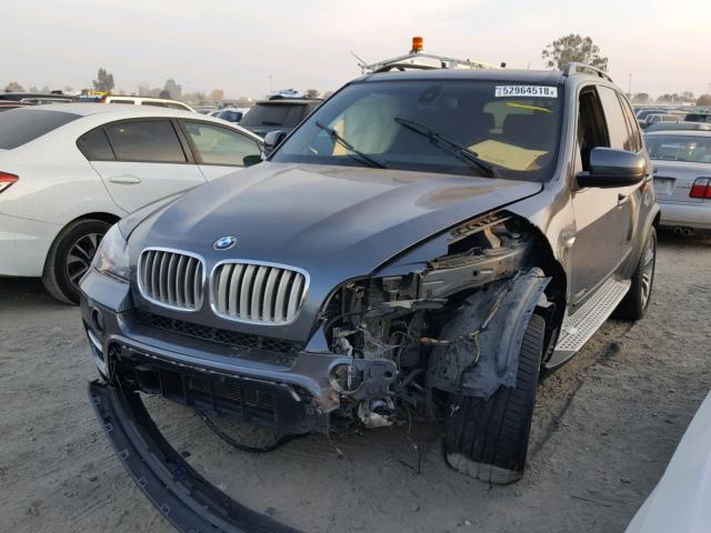 5UXZV8C56BL419470 - 2011 BMW X5 XDRIVE5 GRAY photo 2