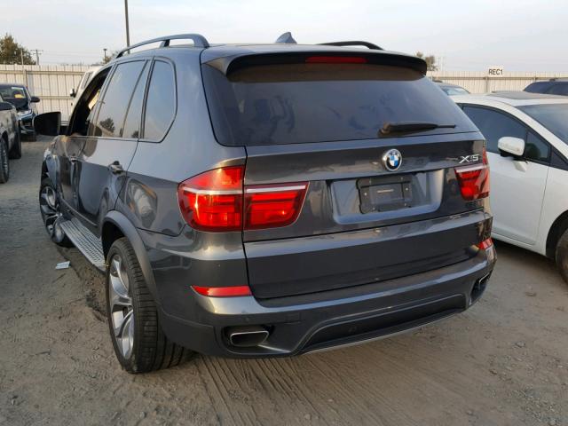 5UXZV8C56BL419470 - 2011 BMW X5 XDRIVE5 GRAY photo 3