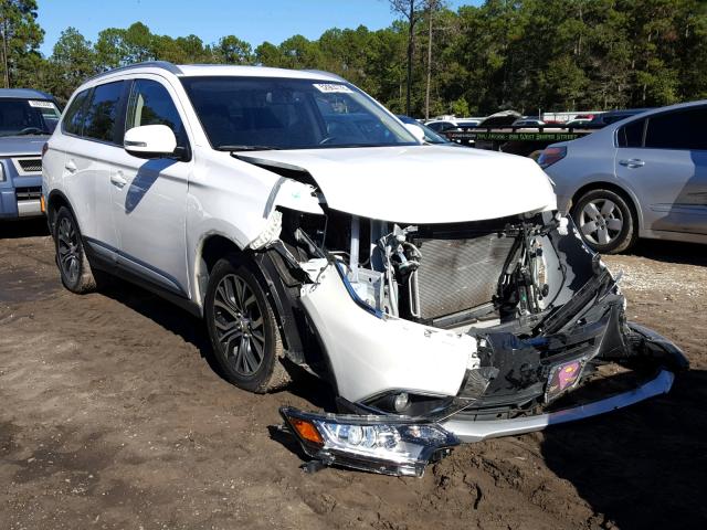 JA4AD3A3XHZ005629 - 2017 MITSUBISHI OUTLANDER WHITE photo 1