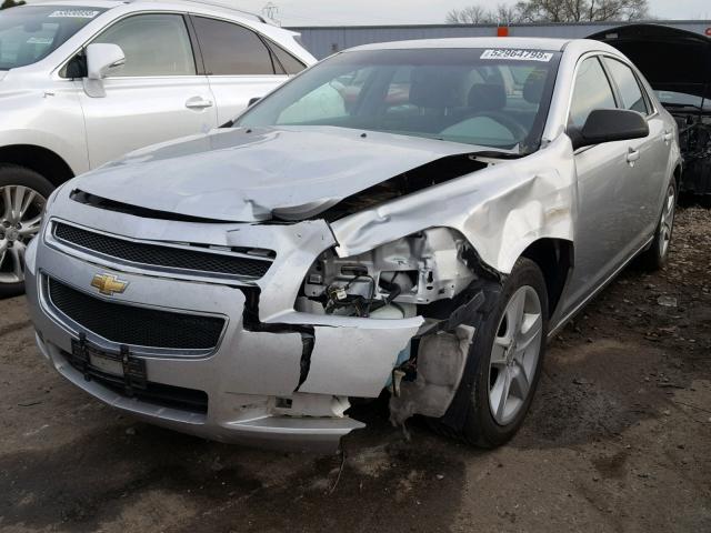 1G1ZB5EB6AF300562 - 2010 CHEVROLET MALIBU LS 银色 照片 2