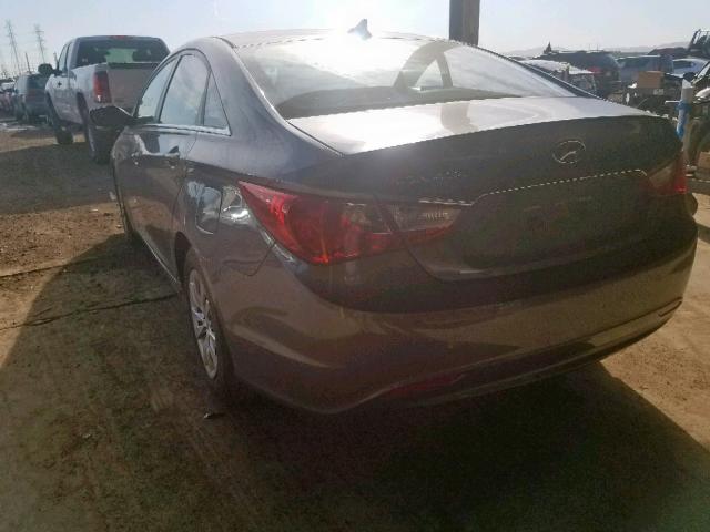 5NPEB4AC4BH050888 - 2011 HYUNDAI SONATA GLS GRAY photo 3