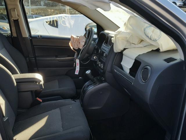 1C4NJDBB7CD638963 - 2012 JEEP COMPASS SP ვერცხლისფერი ფოტო 5