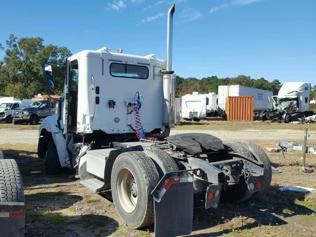 1FUBA5CG07LZ16898 - 2007 FREIGHTLINER CONVENTION WHITE photo 3