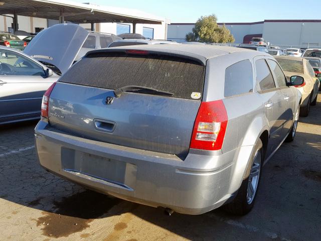 2D4FV47T56H510824 - 2006 DODGE MAGNUM SE BLUE photo 4