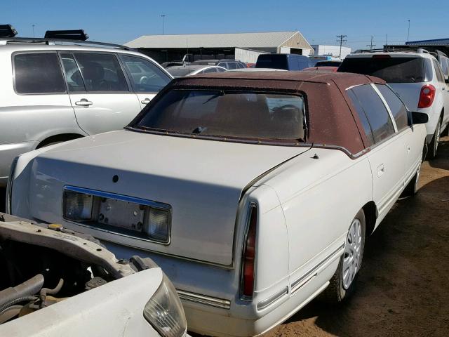 1G6KD54Y8WU708608 - 1998 CADILLAC DEVILLE WHITE photo 4