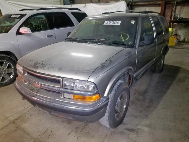 1GNDT13W9W2286188 - 1998 CHEVROLET BLAZER TAN photo 2