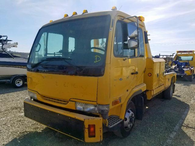 JNAMB43H2YGE55221 - 2000 NISSAN DIESEL UD2000 YELLOW photo 2