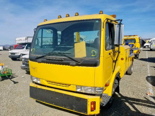 JNAMB43H4YGE55222 - 2000 NISSAN DIESEL UD2000 YELLOW photo 2