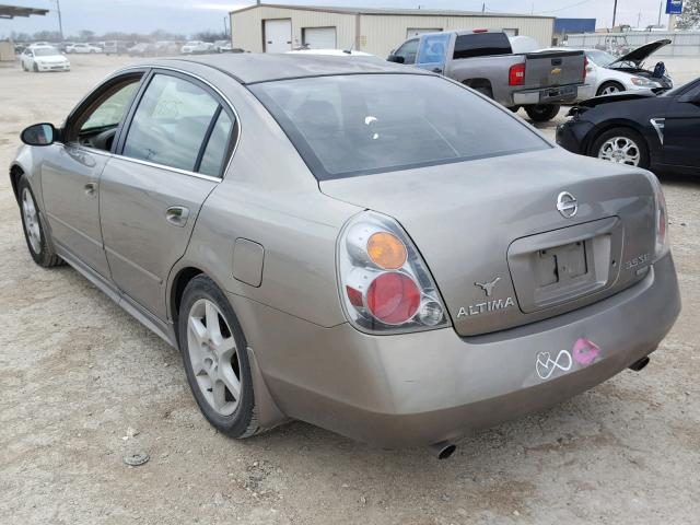 1N4BL11EX2C713284 - 2002 NISSAN ALTIMA SE GOLD photo 3