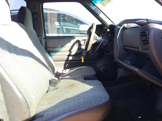 1GTCS145228198992 - 2002 GMC SONOMA TAN photo 5