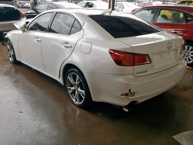 JTHBF5C21A5125206 - 2010 LEXUS IS 250 WHITE photo 3