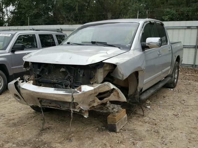 1N6AA07B54N584801 - 2004 NISSAN TITAN SILVER photo 2