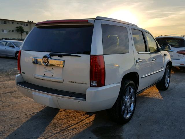 1GYUGCEF5AR210673 - 2010 CADILLAC ESCALADE P WHITE photo 4