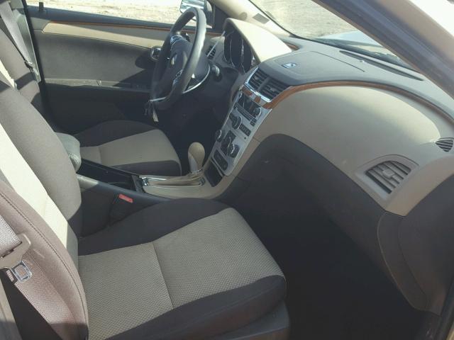 1G1ZC5EB3AF116936 - 2010 CHEVROLET MALIBU 1LT 金色 照片 5