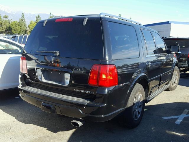 5LMFU27R34LJ31838 - 2004 LINCOLN NAVIGATOR Қара фото 4