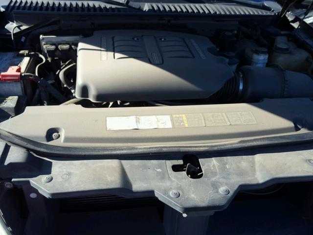 5LMFU27R34LJ31838 - 2004 LINCOLN NAVIGATOR Қара фото 7