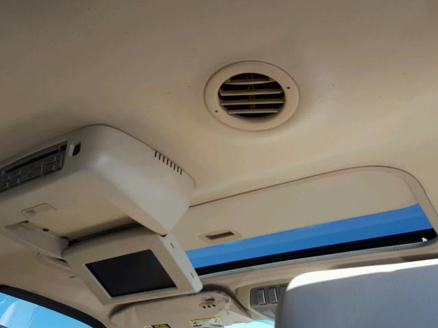 5LMFU27R34LJ31838 - 2004 LINCOLN NAVIGATOR Қара фото 9