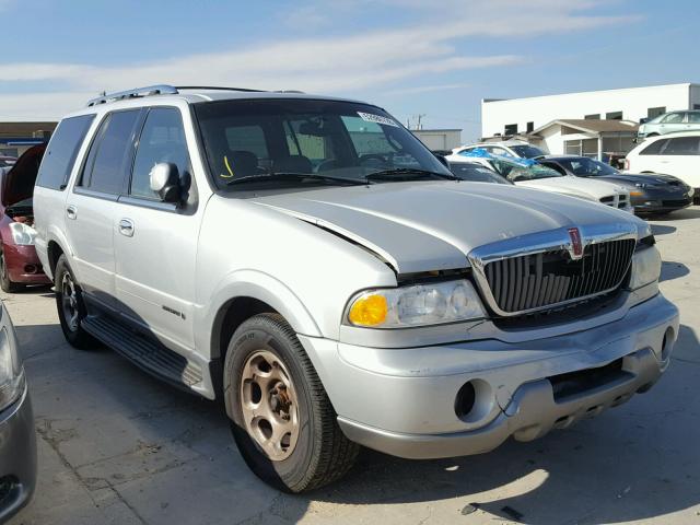 5LMEU27A0YLJ32313 - 2000 LINCOLN NAVIGATOR Күміс фото 1