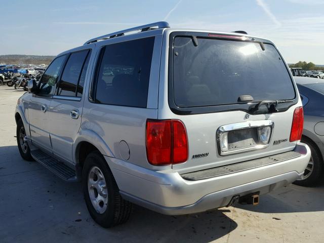 5LMEU27A0YLJ32313 - 2000 LINCOLN NAVIGATOR Күміс фото 3