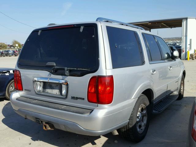 5LMEU27A0YLJ32313 - 2000 LINCOLN NAVIGATOR Күміс фото 4