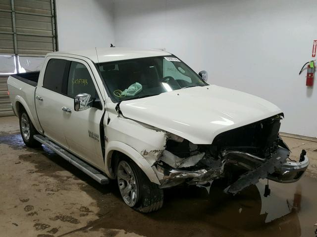 1C6RR7NT4JS236611 - 2018 RAM 1500 LARAM WHITE photo 1