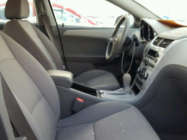 1G1ZH57B29F169461 - 2009 CHEVROLET MALIBU 1LT WHITE photo 5