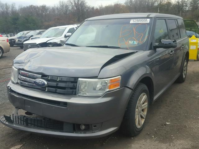 2FMGK5BC0ABA50860 - 2010 FORD FLEX SE GRAY photo 2