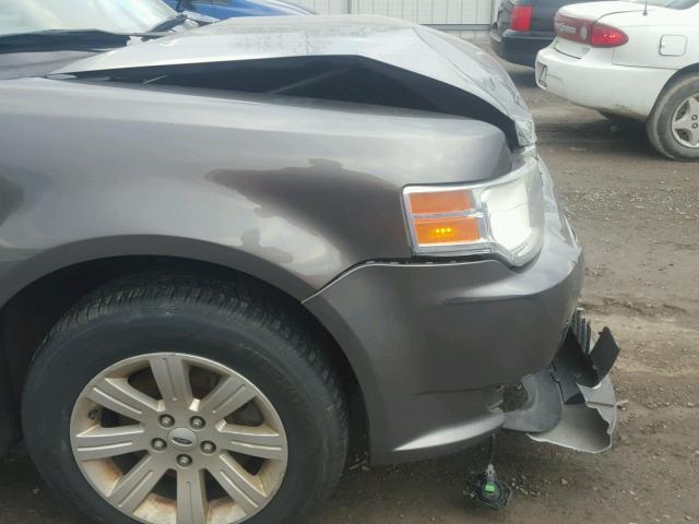 2FMGK5BC0ABA50860 - 2010 FORD FLEX SE GRAY photo 9