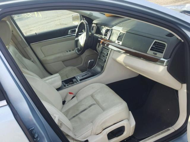 1LNHM93R39G616667 - 2009 LINCOLN MKS BLUE photo 5