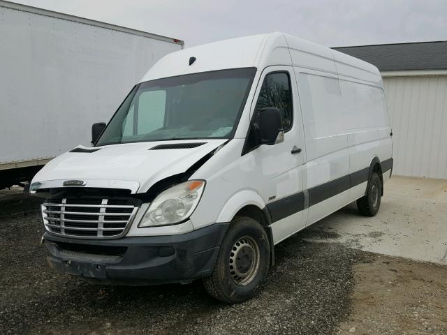 WDYPE8CC9A5487521 - 2010 FREIGHTLINER SPRINTER 2 WHITE photo 2