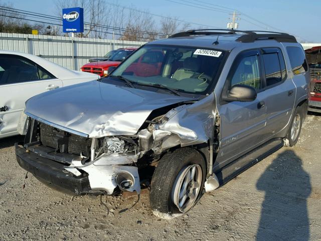 1GKET16S356131055 - 2005 GMC ENVOY XL SILVER photo 2