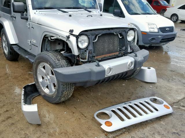 1J4GA5D11AL107256 - 2010 JEEP WRANGLER S SILVER photo 9