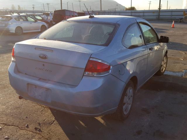 1FAHP32N88W114111 - 2008 FORD FOCUS S/SE BLUE photo 4