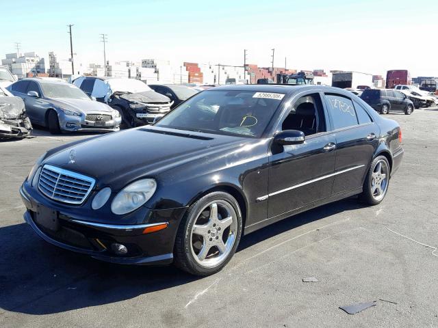 WDBUF65J15A713946 - 2005 MERCEDES-BENZ E 320 BLACK photo 2