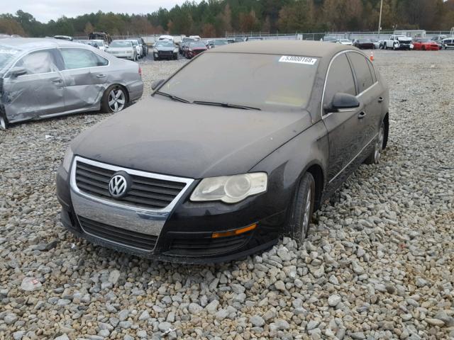 WVWJK73C38E164449 - 2008 VOLKSWAGEN PASSAT TUR BLACK photo 2