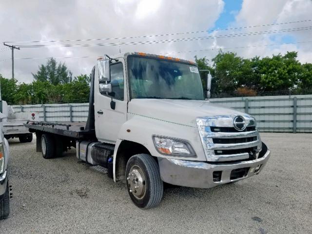 5PVNE8JN9B4S50056 - 2011 HINO 258/268 WHITE photo 1