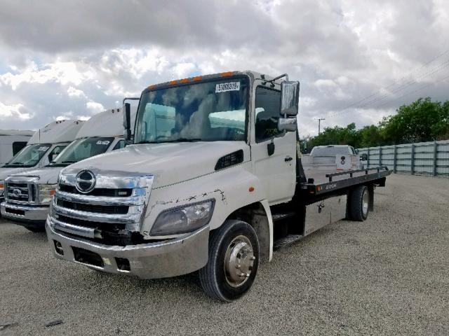 5PVNE8JN9B4S50056 - 2011 HINO 258/268 WHITE photo 2